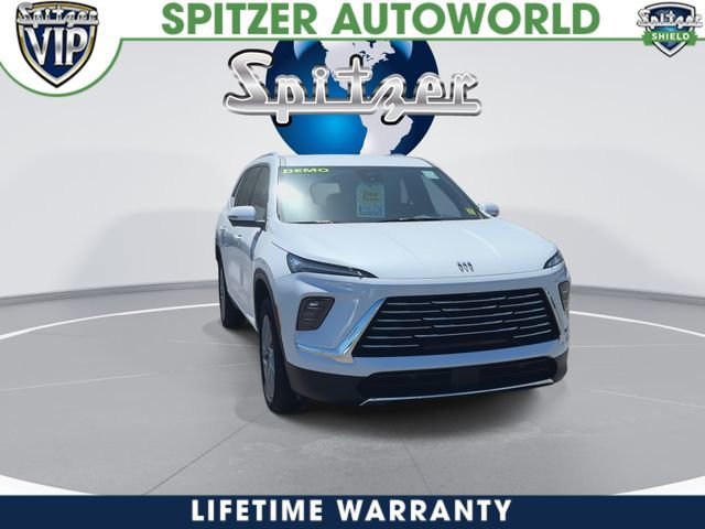 New 2026 Iridescent White Tricoat Buick Preferred image 3