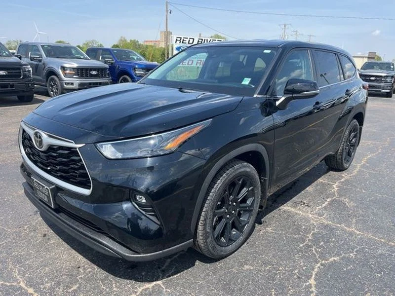 2023 Toyota Highlander L