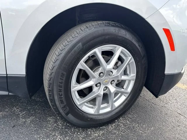 2022 Chevrolet Equinox LT - Photo 9