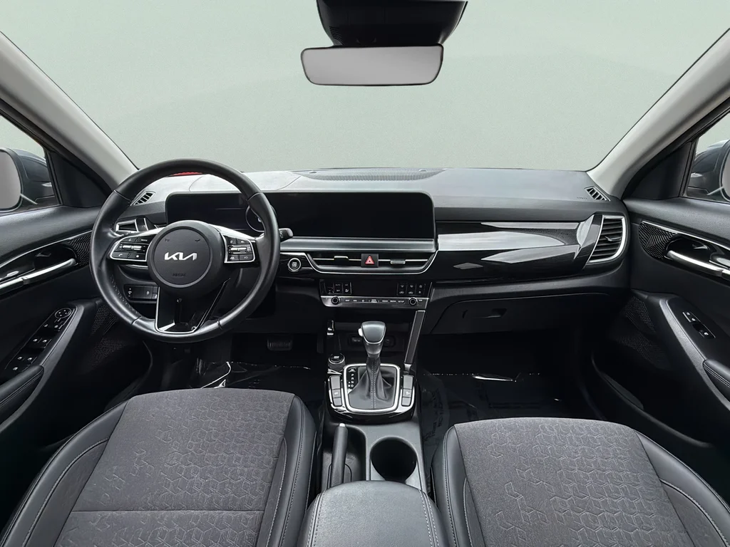 Certified Used 2024 Gravity Gray Kia S image 24