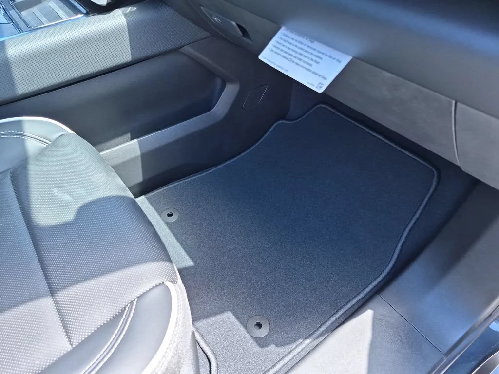 2026 GMC Sierra EV Elevation - Photo 38