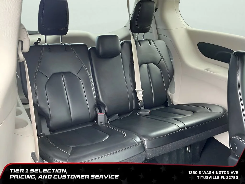 Used 2023 White Chrysler Touring L image 16