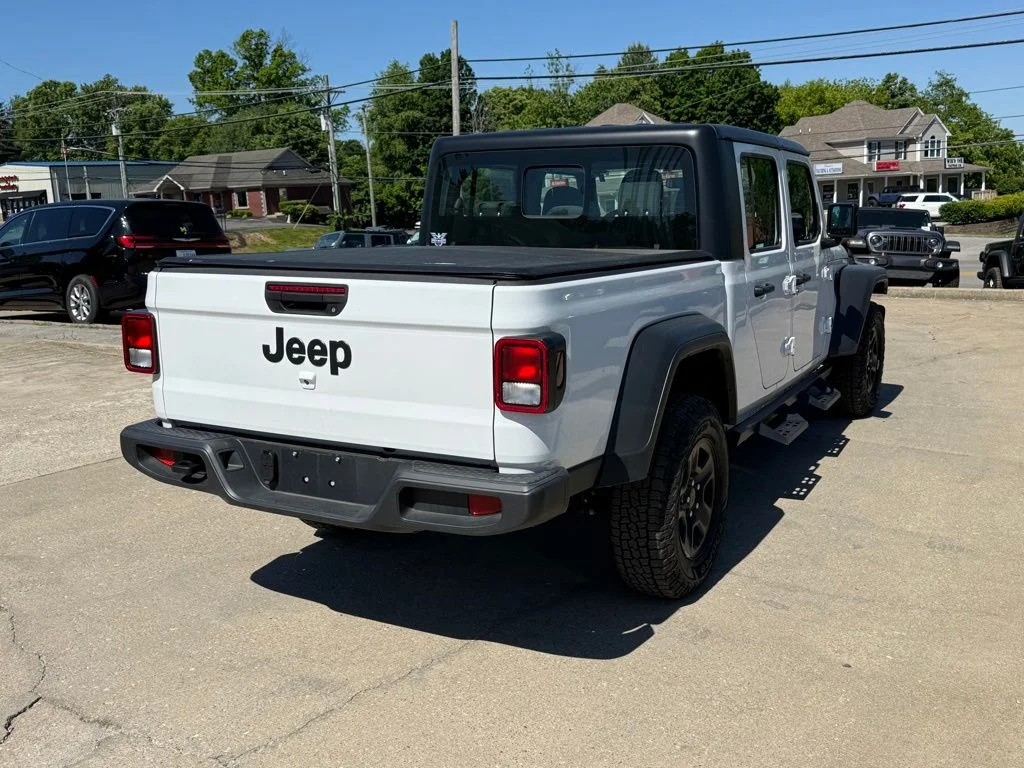 Used 2025 White Jeep Sport image 6
