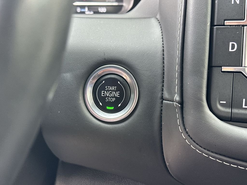 2024 GMC Yukon Denali Ultimate - Photo 17
