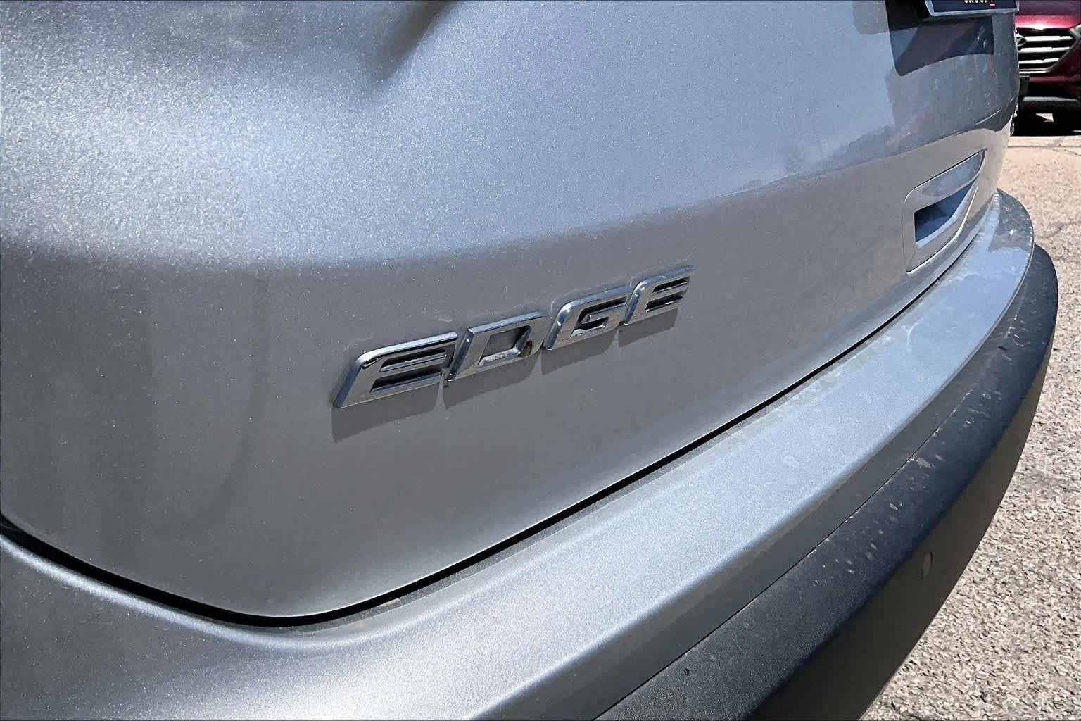 Used 2019 Ingot Silver Ford SEL image 30