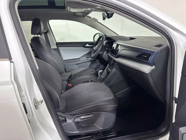 Used 2023  Volkswagen 1.5T SE image 4