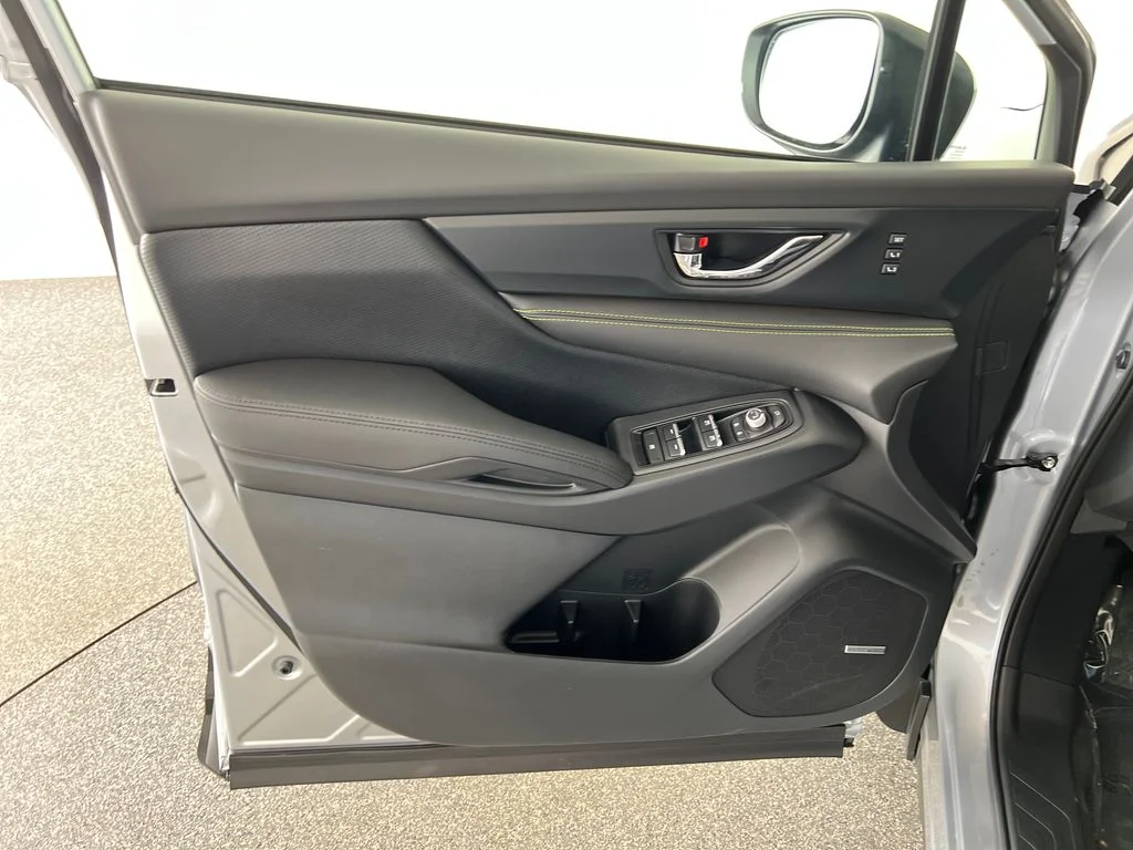 New 2026 ICE SILVER METALLIC Subaru Onyx Edition Touring 7-Passenger image 12