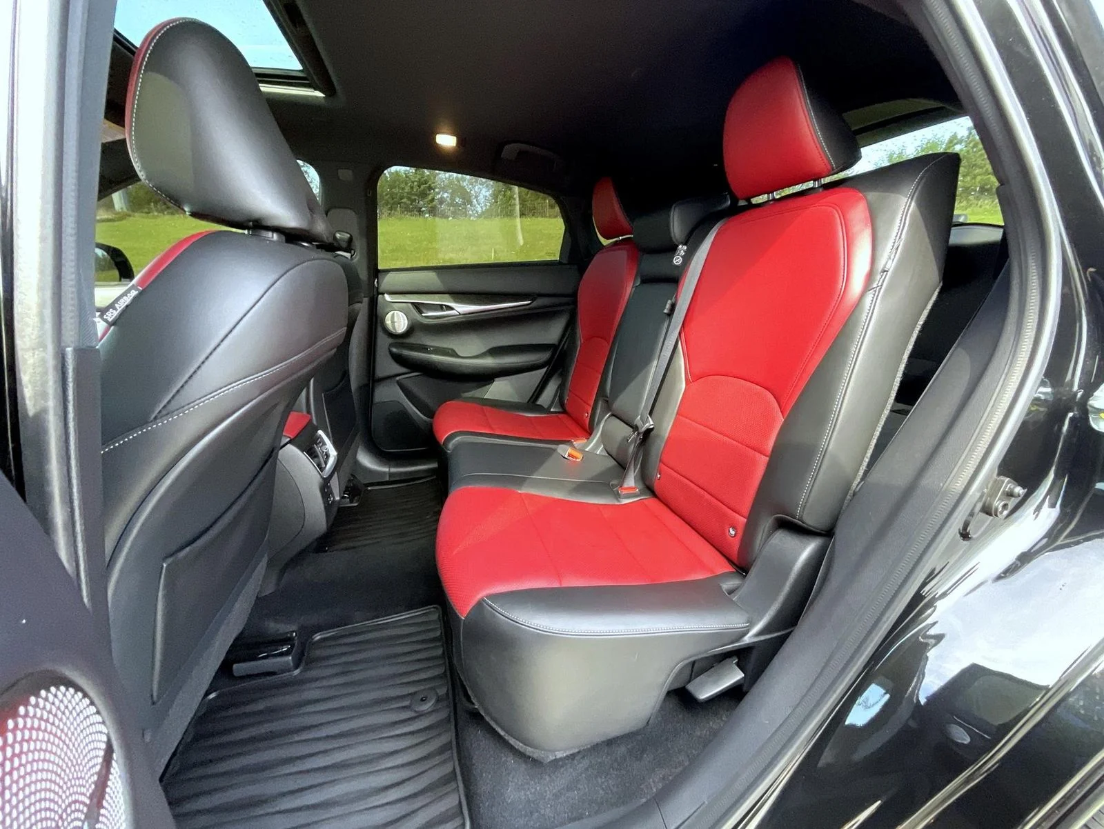 Used 2023 Black INFINITI SENSORY image 19
