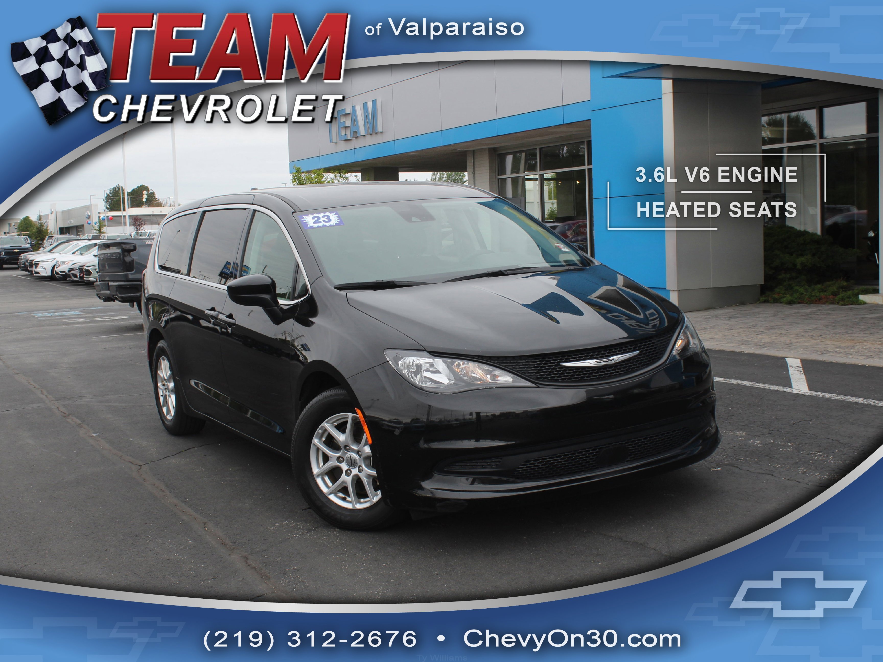 2023 Chrysler Voyager LX's photo