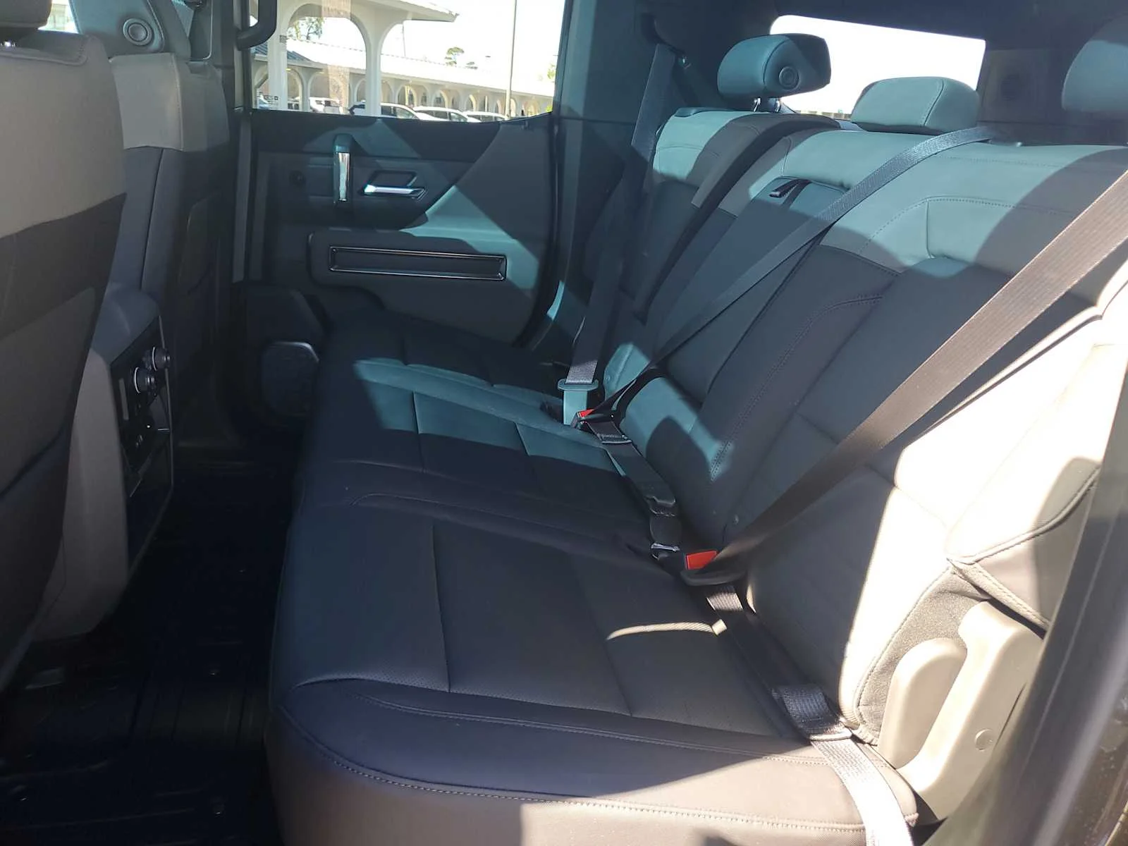 2025 GMC HUMMER EV 3X - Photo 38