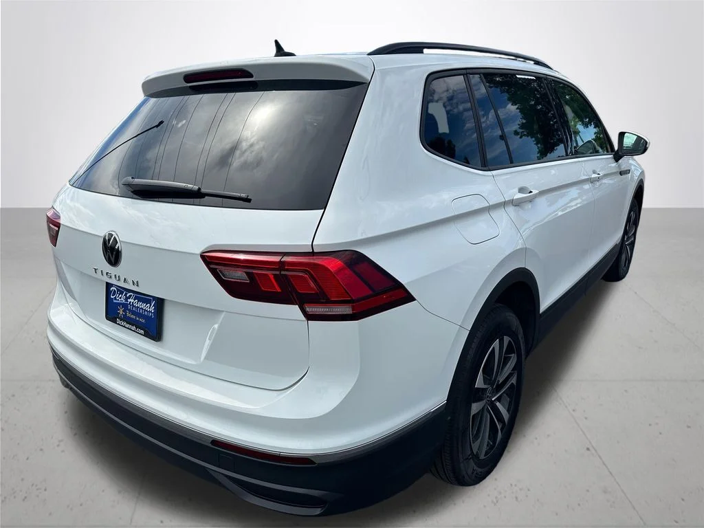 Used 2022  Volkswagen 2.0T S image 7