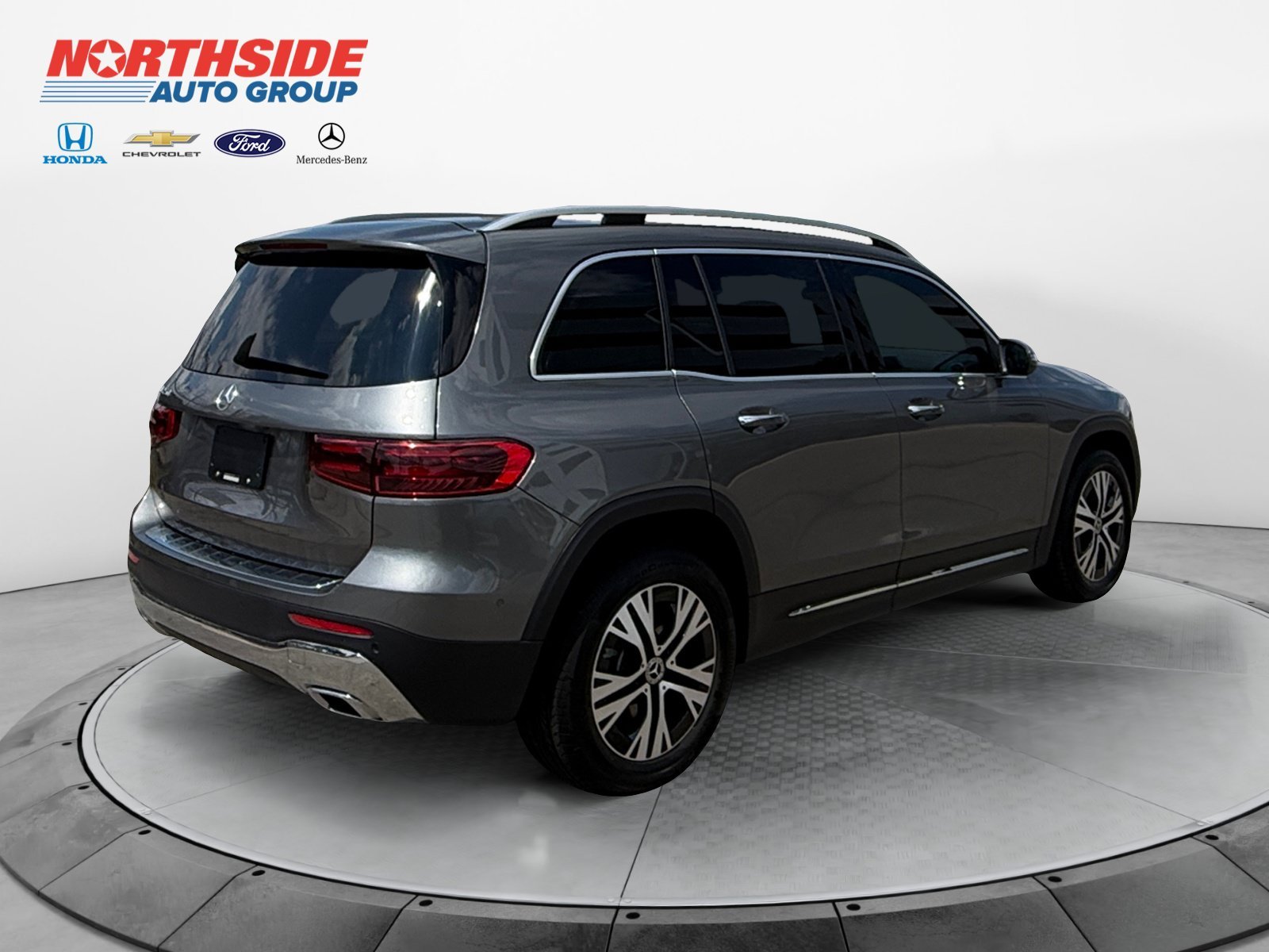 Used 2026 Gray Mercedes-Benz GLB 250 image 7