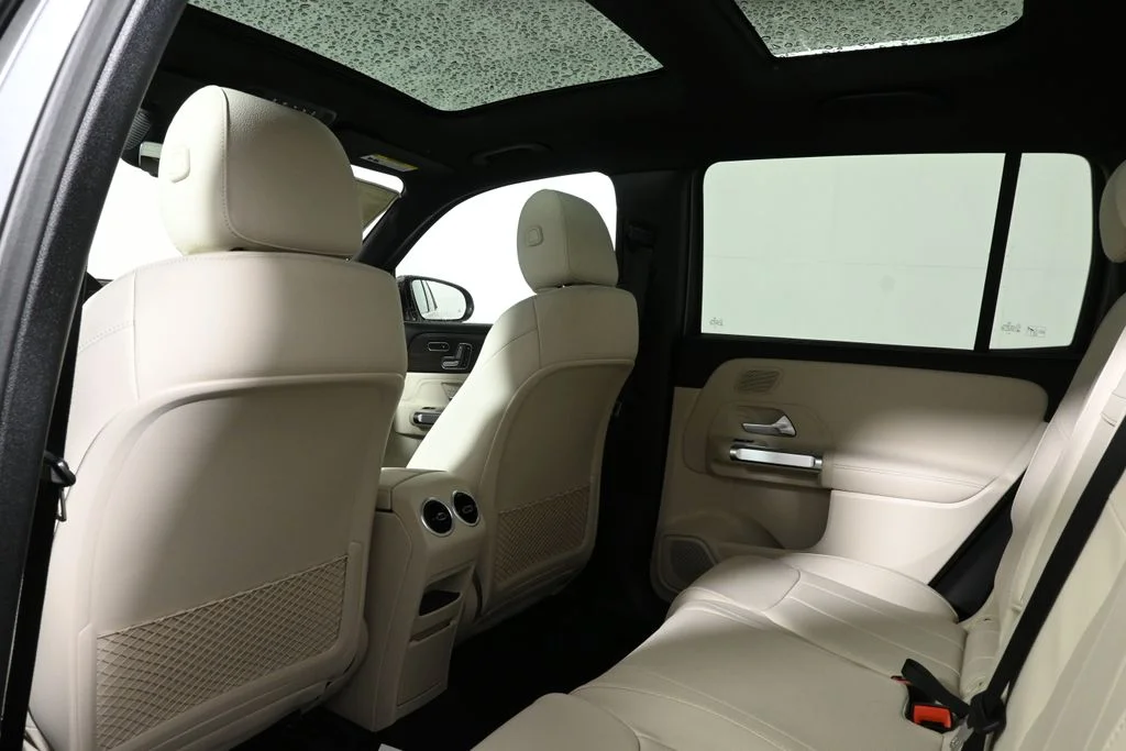 Used 2026 Gray Mercedes-Benz GLB 250 image 32
