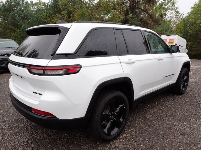 New 2025 Bright White Clear-Coat Exterior Paint Jeep Limited image 7