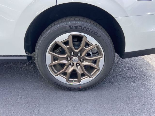 New 2026 Star White Metallic Tri-Coat Ford King Ranch image 6
