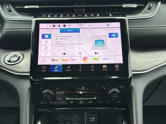 Used 2021 White Jeep Limited image 14