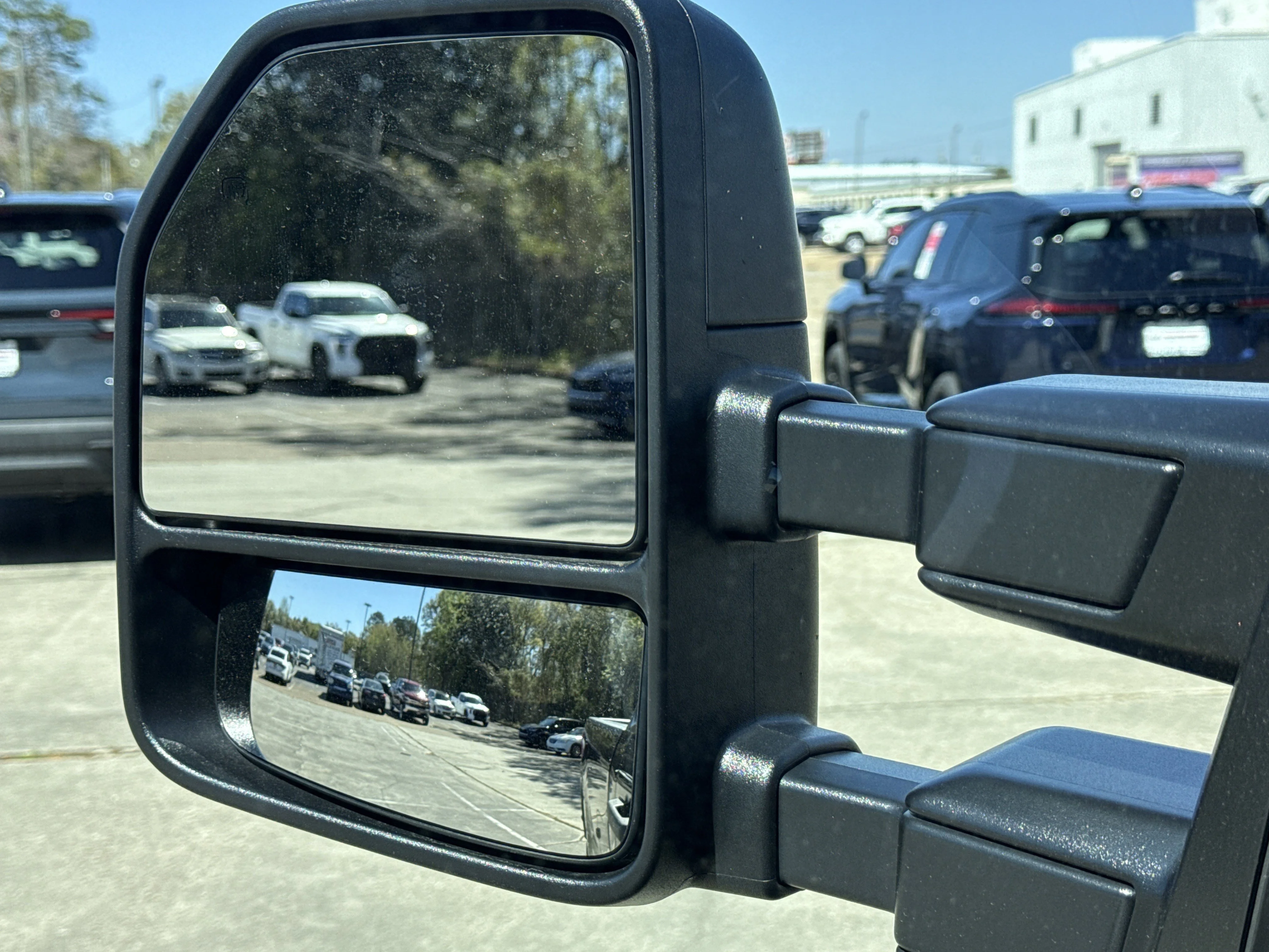 2024 Ford F-350 Super Duty XLT - Photo 17