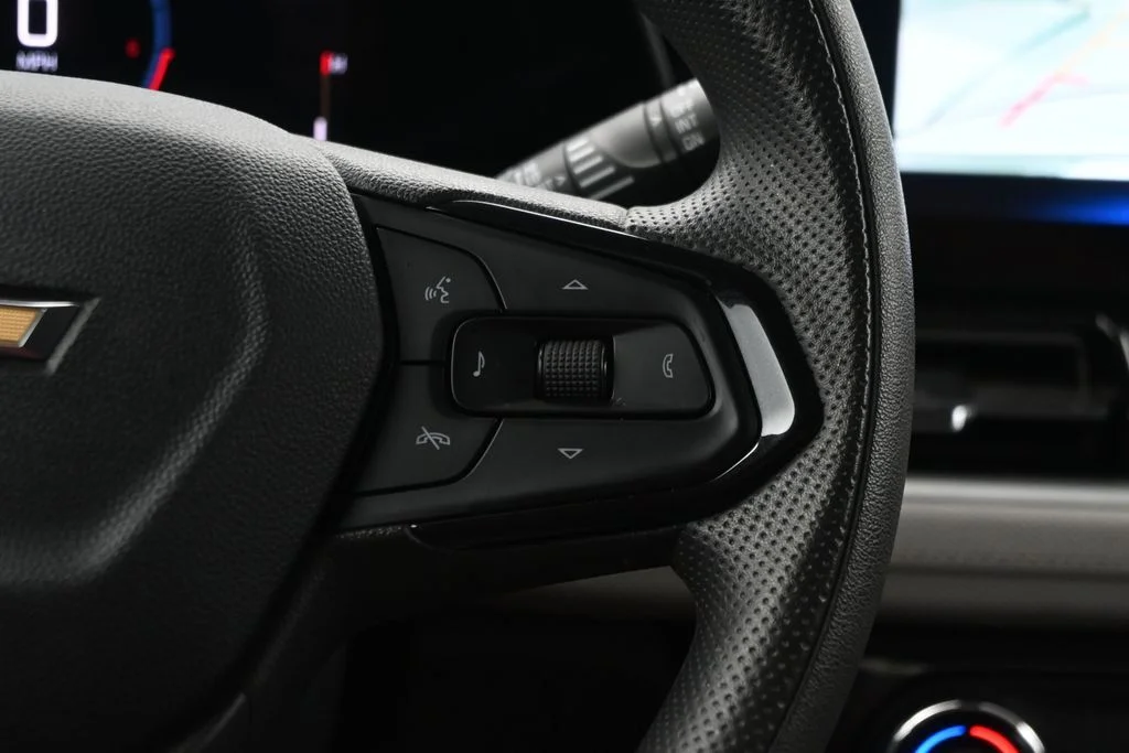 Used 2025 Black Chevrolet LT image 21