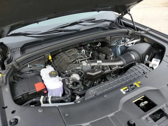 New 2026 Baltic Gray Metallic Clear-Coat Exterior Paint Jeep Laredo X image 9