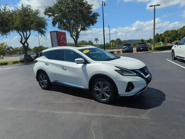 Used 2019 White Nissan Platinum image 1