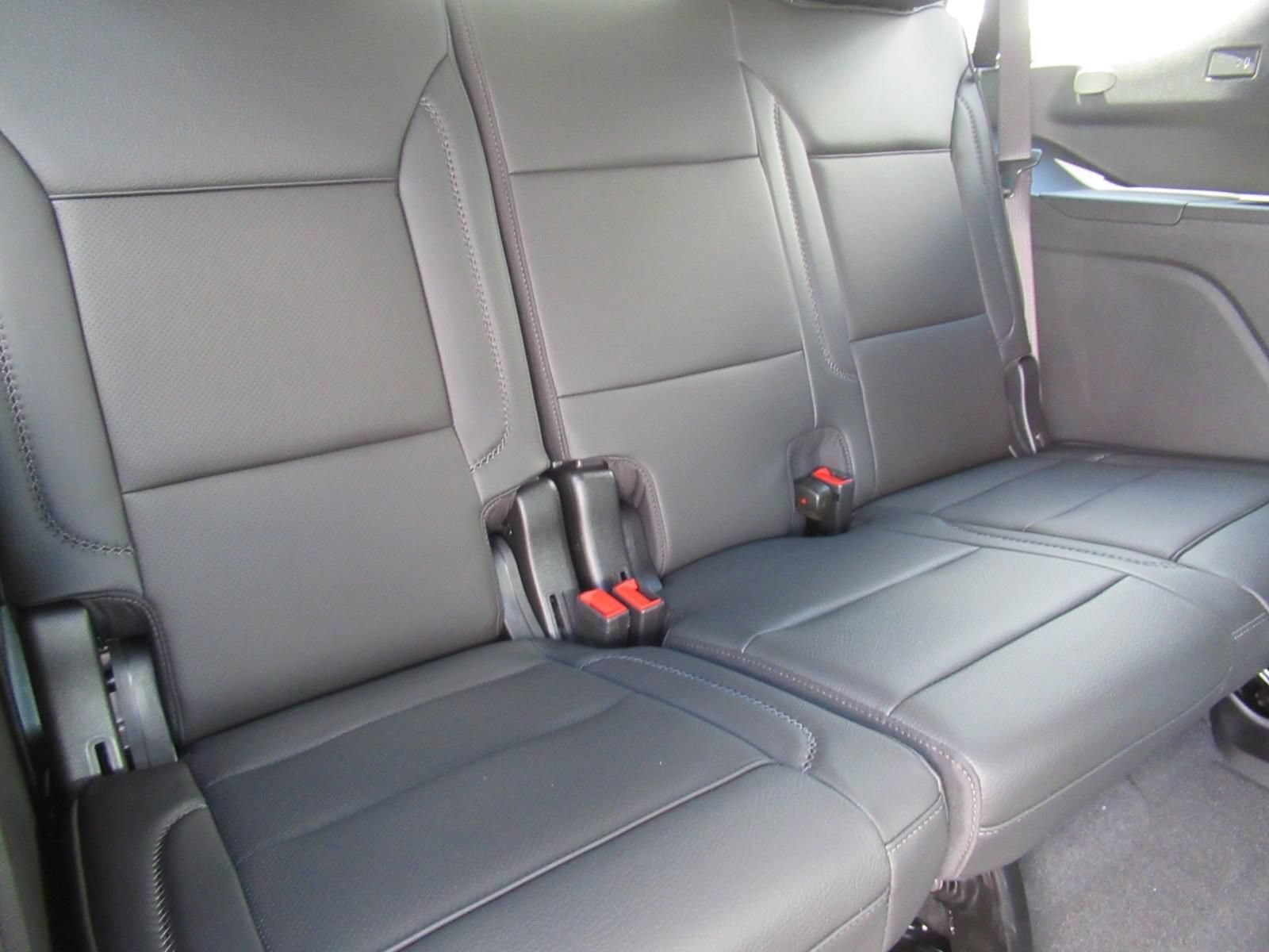 2026 GMC Yukon Denali - Photo 37