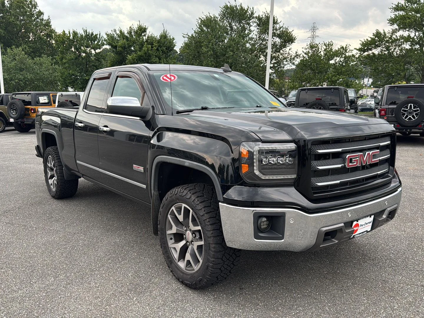 Used 2015 Onyx Black GMC SLT image 12