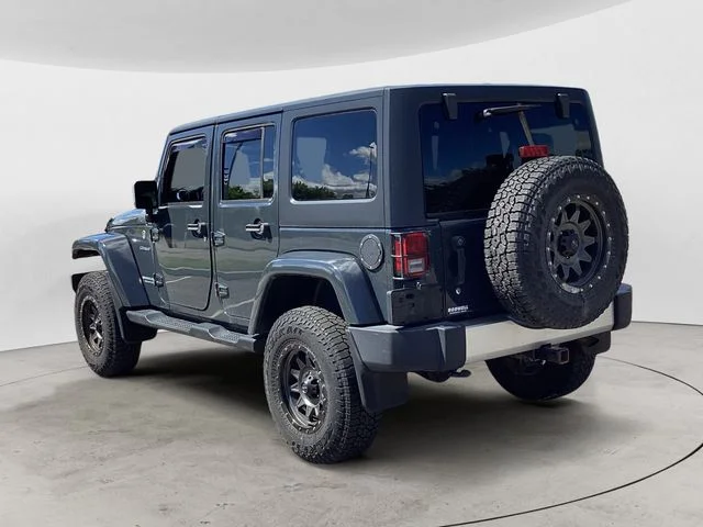 Used 2017 Rhino Clearcoat Jeep Unlimited Sahara image 3