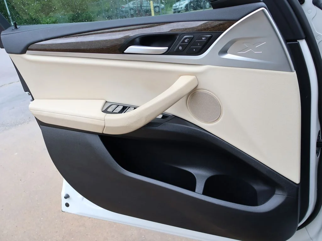 Used 2021 Alpine White BMW M40i image 42