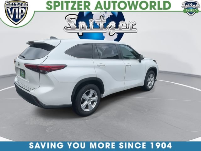 Used 2023 Beige Toyota LE image 9