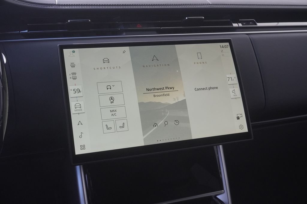 New 2026 Fuji White Land Rover SE image 15