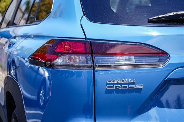 Certified Used 2026 CAVALRY BLUE Toyota  image 9