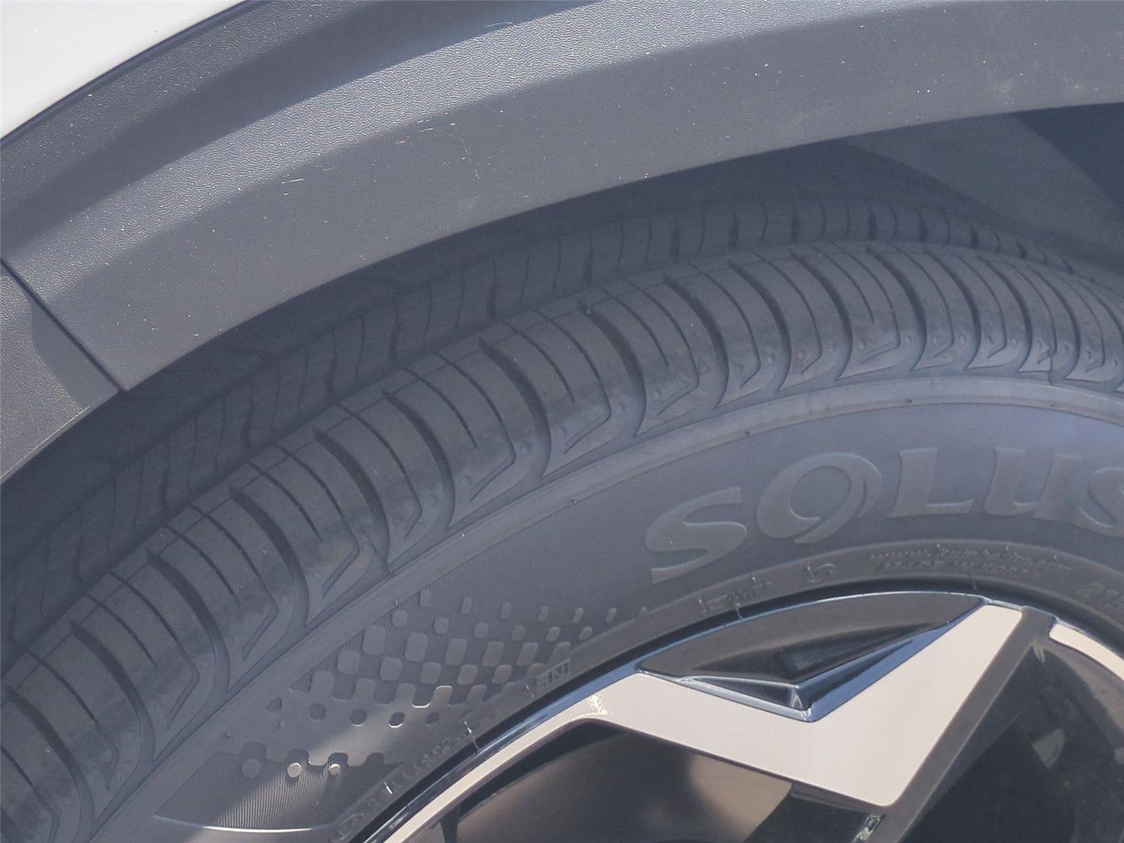 New 2026 Snow White Pearl Kia S image 13
