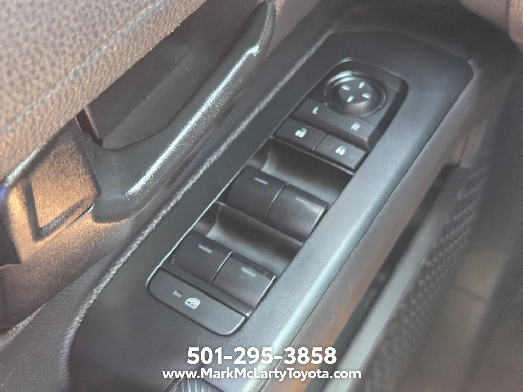 Used 2025 White Toyota SR5 image 24