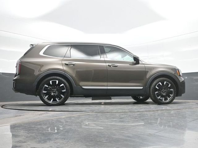 Used 2024 Green Kia SX-Prestige image 25