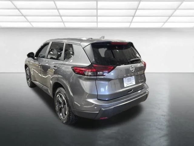 Used 2024 Gray Nissan SV image 6