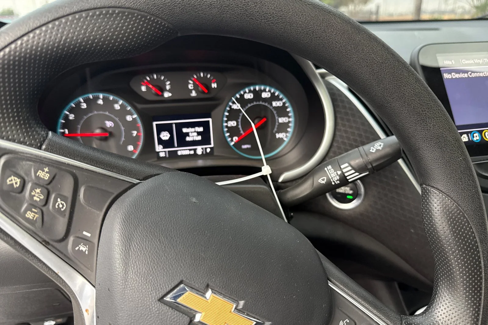 Used 2023 SUMMIT WHITE Chevrolet LT image 20