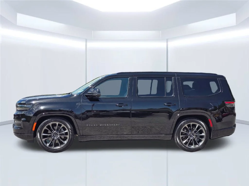 Used 2024 Black Jeep Series II image 17