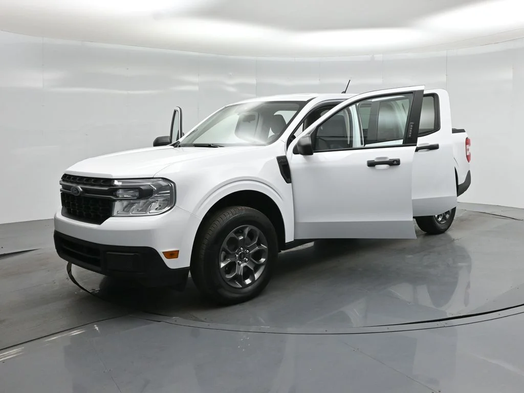 Certified Used 2023 White Ford XLT image 26