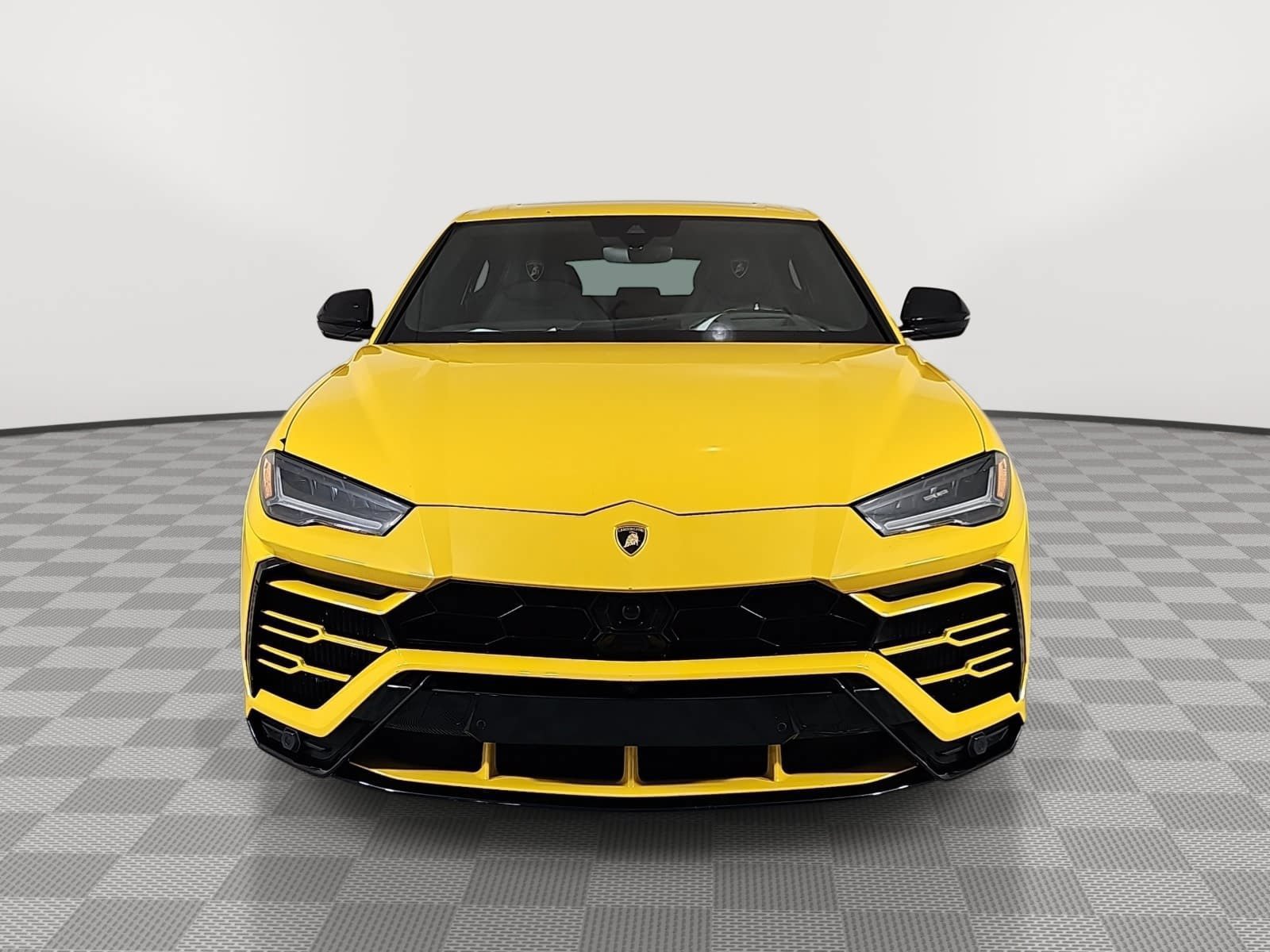 Used 2020  Lamborghini Base image 3
