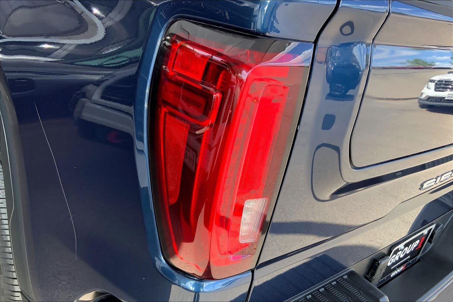 Used 2020 Pacific Blue Metallic GMC AT4 image 29