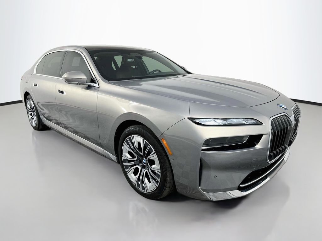 Certified Used 2024 Oxide Grey Met BMW xDrive60 image 3