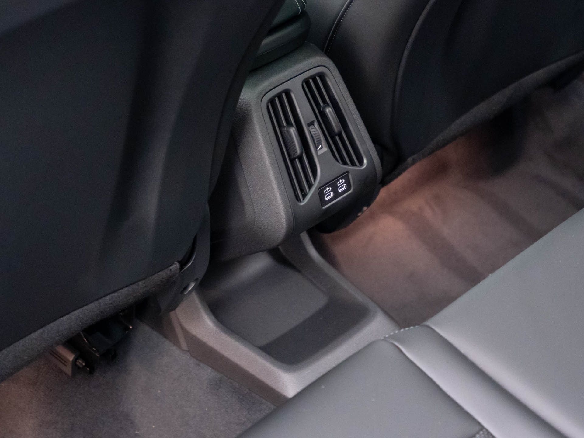 New 2026 Space Silver Metallic BMW xDrive28i image 20