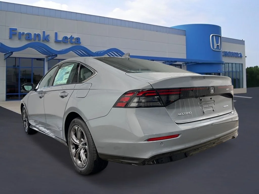 New 2026 Urban Gray Pearl Honda EX-L image 3