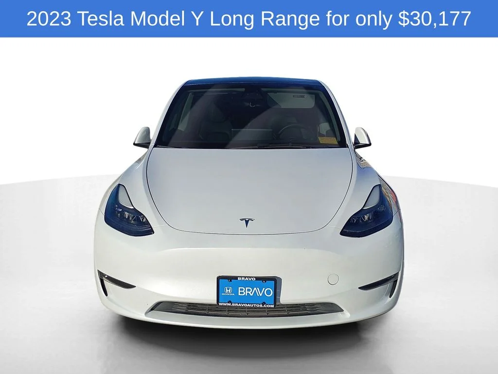 Used 2023 White Tesla Long Range image 2