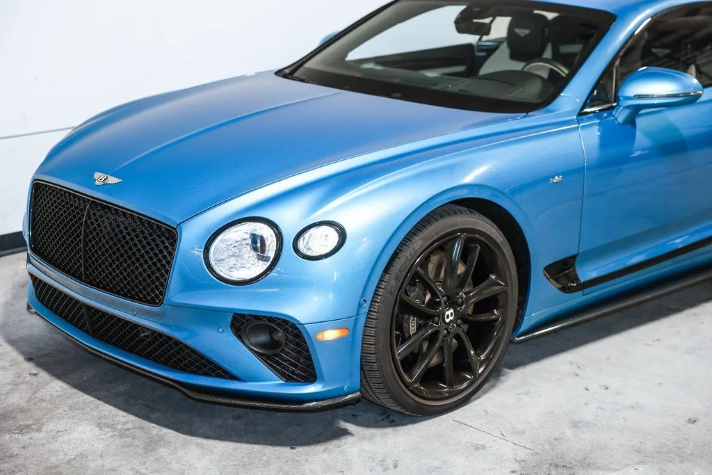Used 2020 Blue Bentley V8 image 19