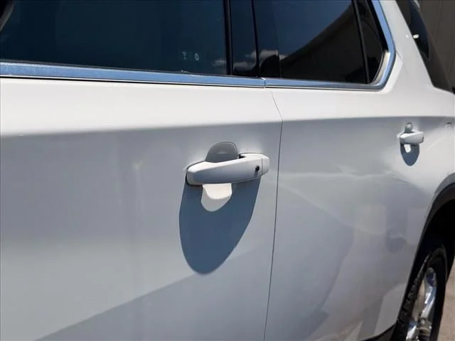 Used 2023 White Chevrolet LS image 21