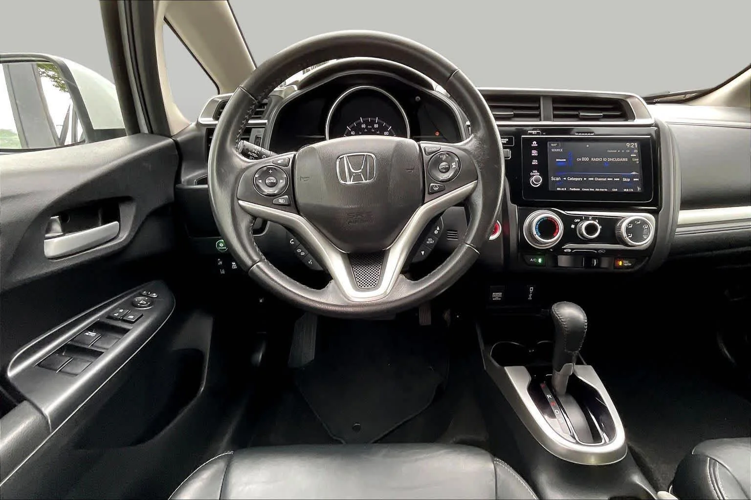 Used 2018 White Orchid Pearl Honda EX-L image 6