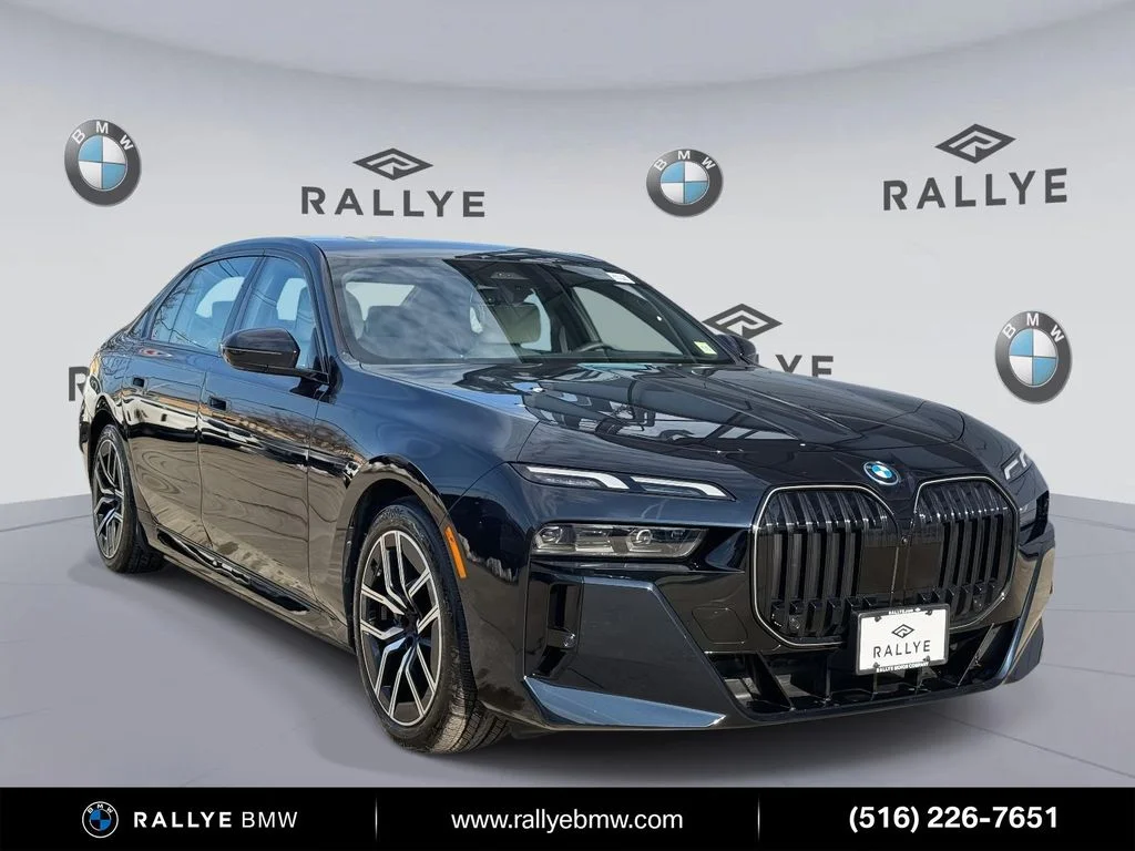 2025 BMW i7 eDrive50 Sedan's photo