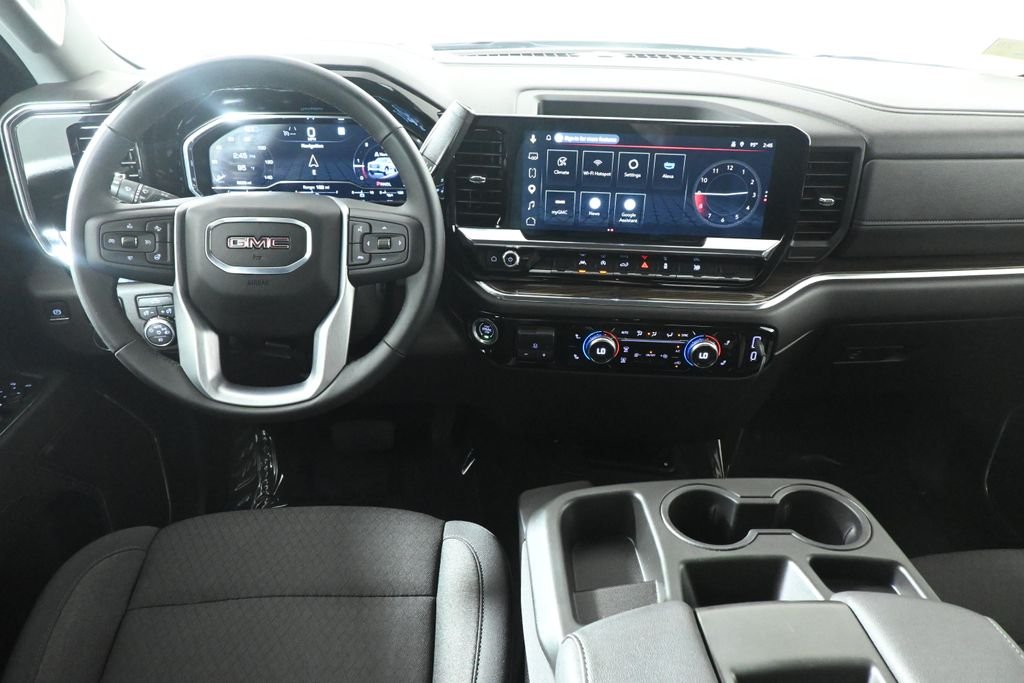 Used 2025 White GMC Elevation image 17