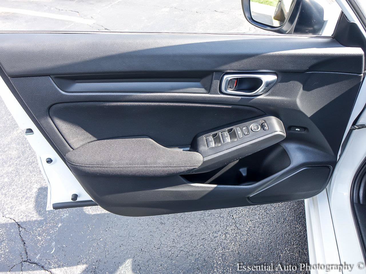 Used 2022 Platinum White Pearl Honda LX image 18